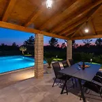 Exceptional Idalia Near Zadar, Nin & Queens Beach, Heated Pool, Privacy Villa