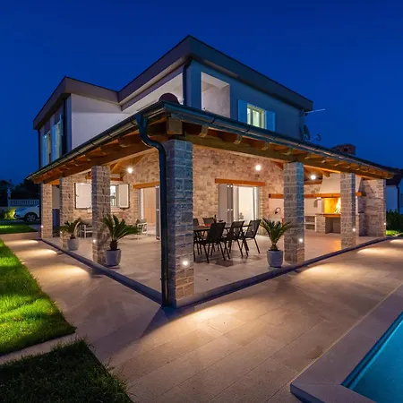 Exceptional Idalia Near Zadar, Nin & Queens Beach, Heated Pool, Privacy Villa Ninski Stanovi